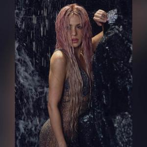 Shakira durante la grabación del video